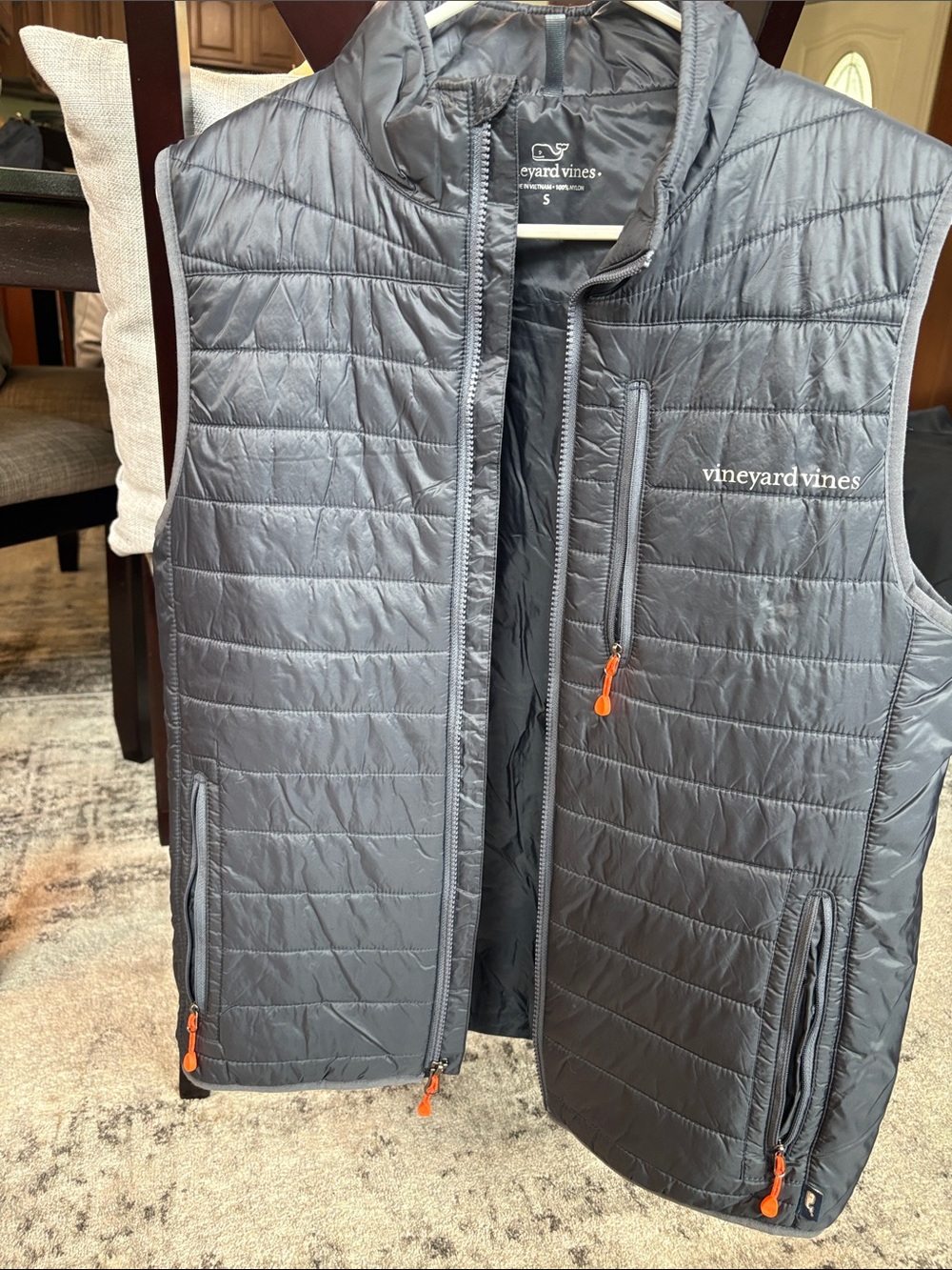 Vineyard Vines Men's Quilted Packable Vest in Charcoal with Orange Accents